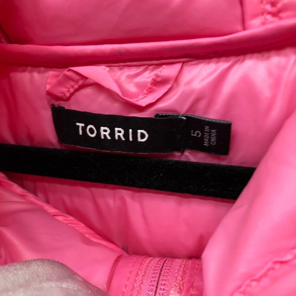 Torrid Lightweight Pink Puffer Vest Womens 5X Zip Hooded Quilted Jacket - Picture 3 of 11